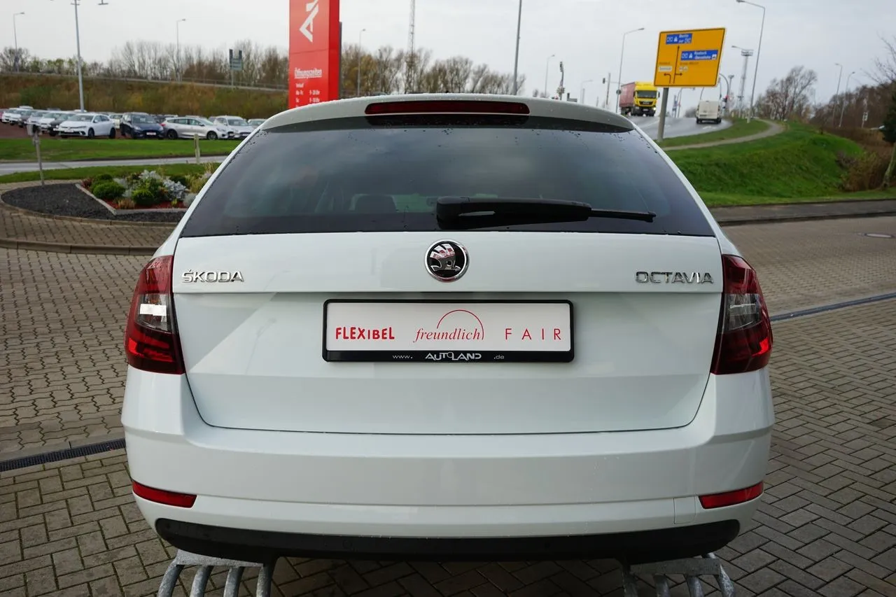 Skoda Octavia 2.0 TDI Clever...  Image 3