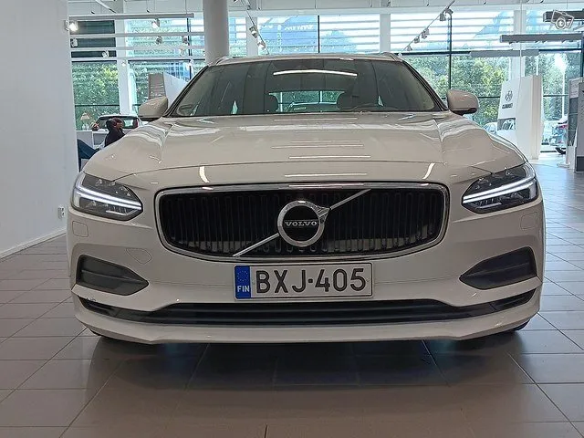 Volvo V90 D3 AWD Momentum aut Image 2