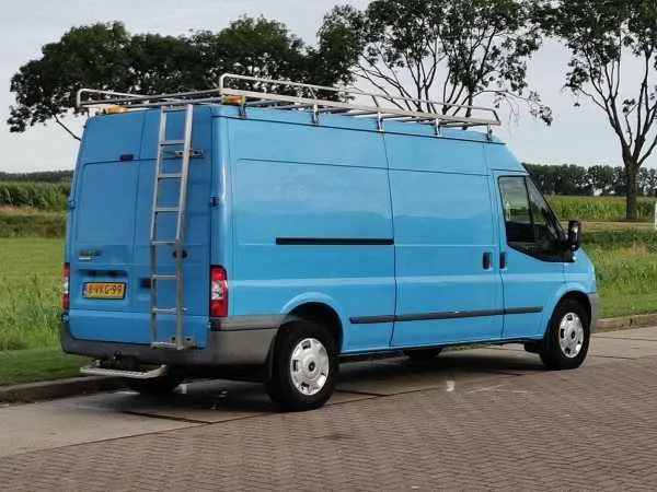 Ford Transit Image 3