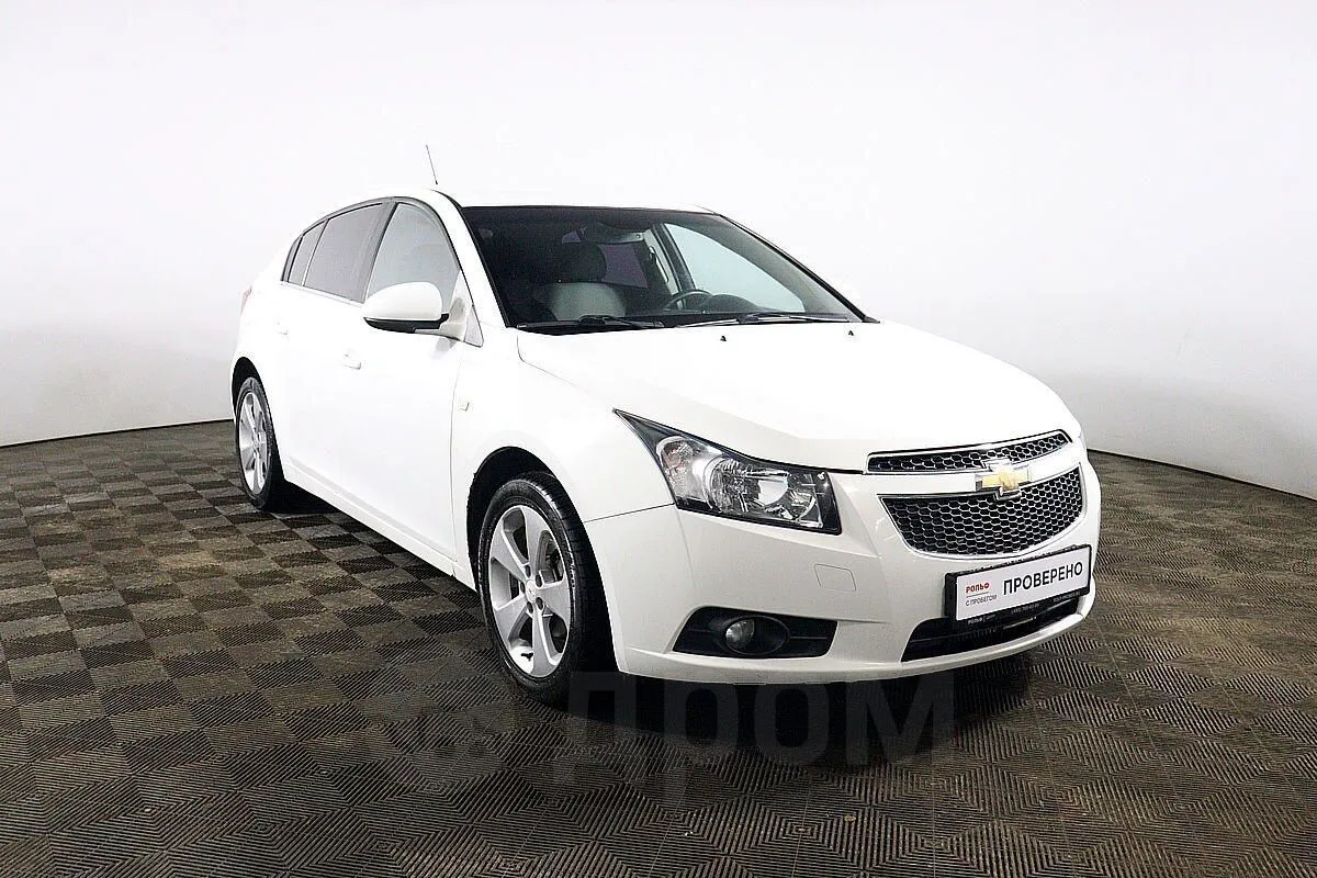 Chevrolet Cruze Image 3