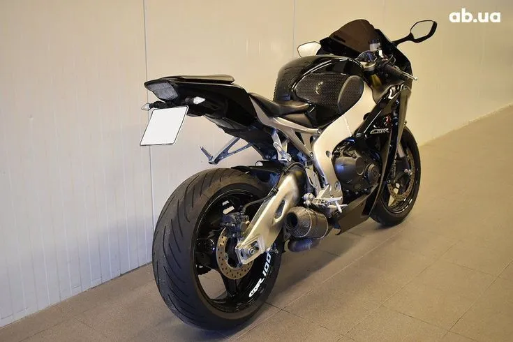 Honda CBR Image 8